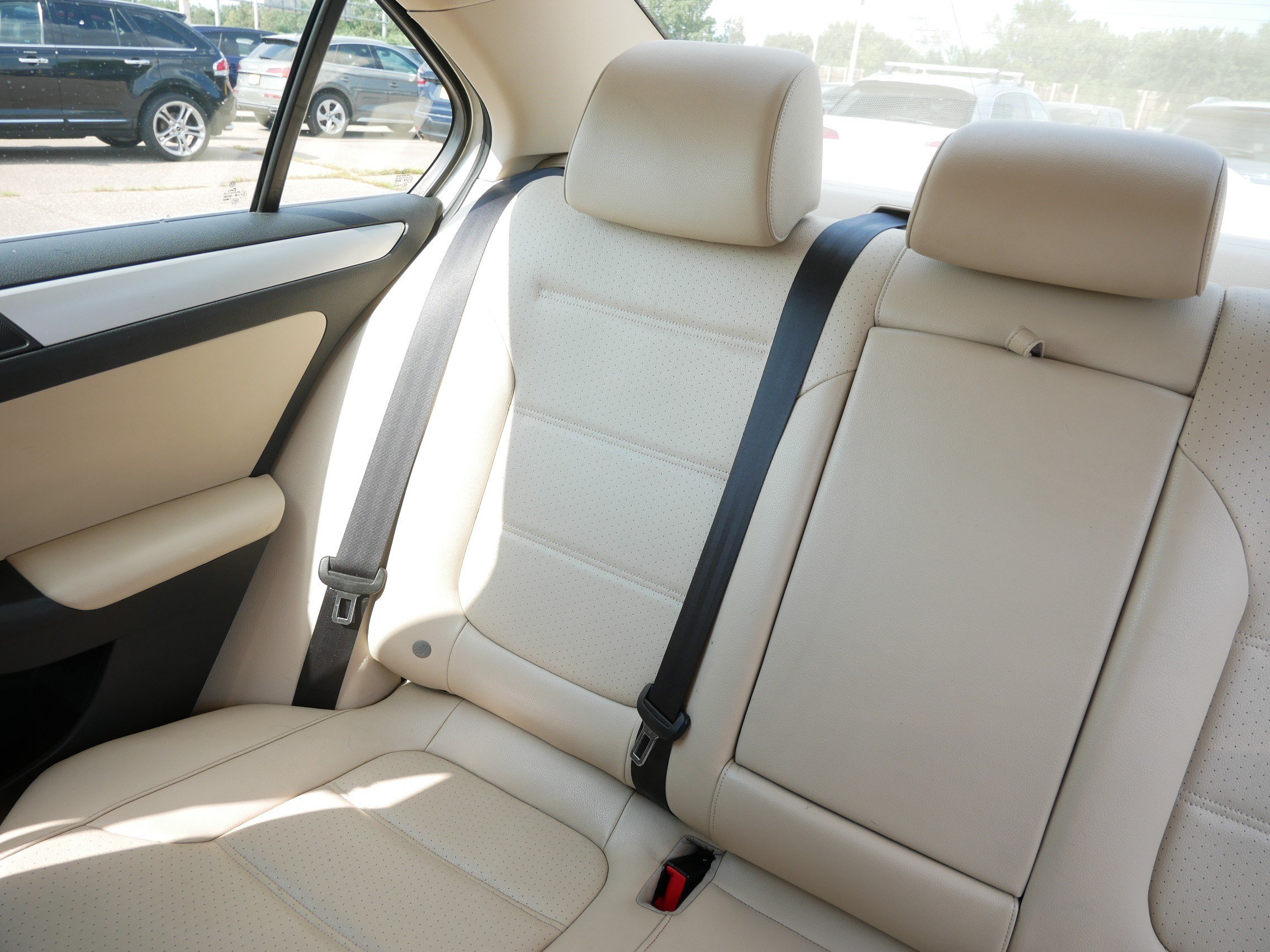 Used 2014 Volkswagen Jetta SE FWD image 12