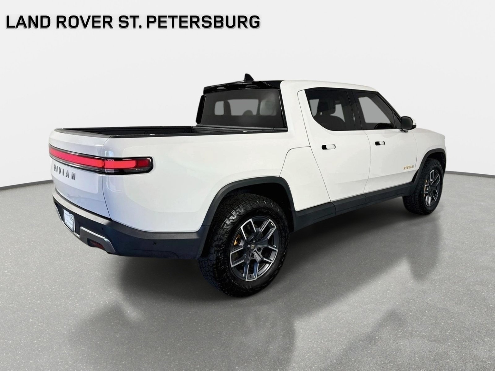 Used 2022 Rivian R1T Adventure AWD/4WD image 5
