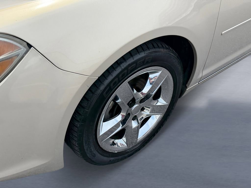 Used 2010 Chevrolet Malibu LT image 9