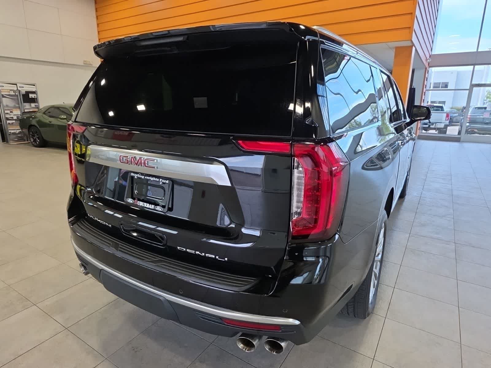 Used 2024 GMC Yukon XL Denali w/ Denali Reserve Package AWD/4WD image 8