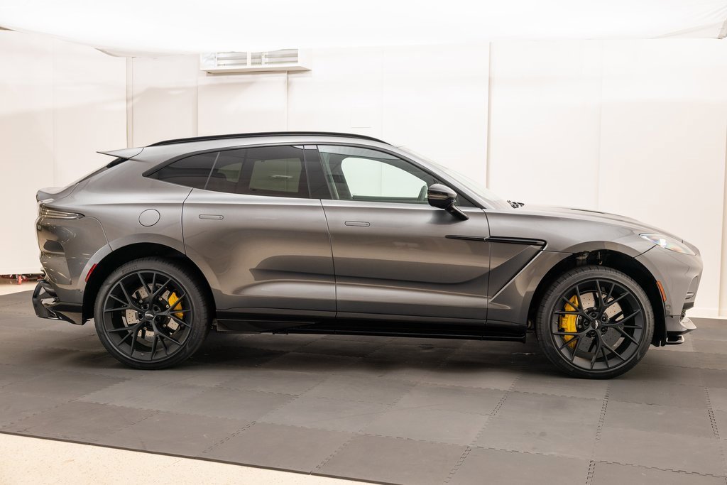 New 2025 Aston Martin DBX 707 image 9