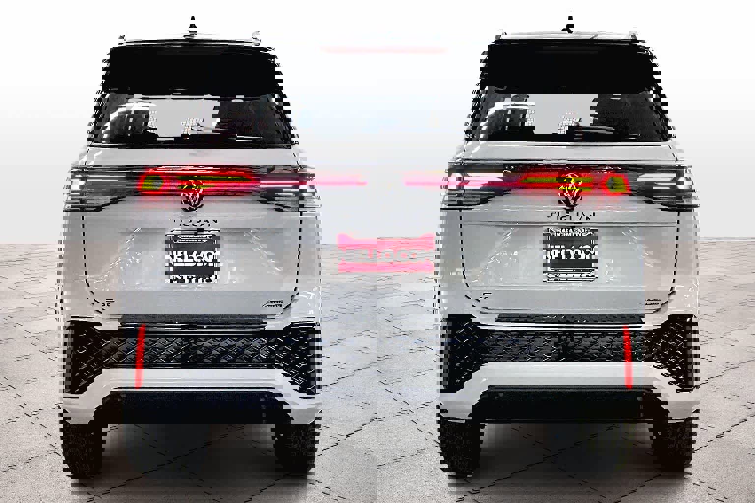 New 2026 Volkswagen Tiguan SE R-Line image 6