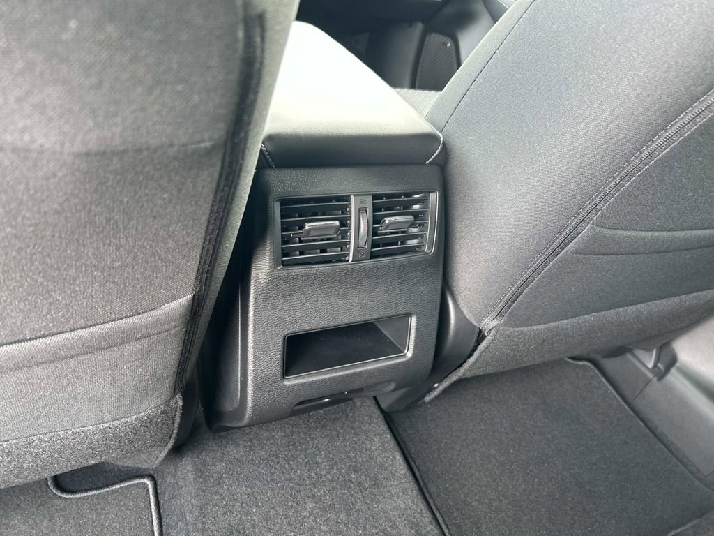 New 2026 Mitsubishi Outlander ES AWD/4WD image 16