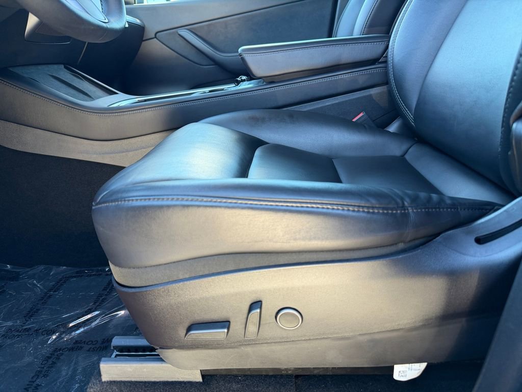 Used 2021 Tesla Model Y Performance image 24