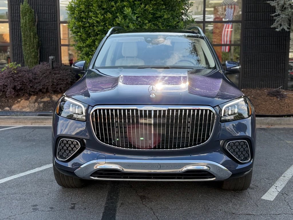 Used 2025 Mercedes-Benz Maybach GLS 600 4MATIC image 3