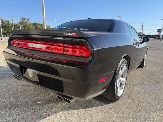 Used 2009 Dodge Challenger SRT8 RWD image 4