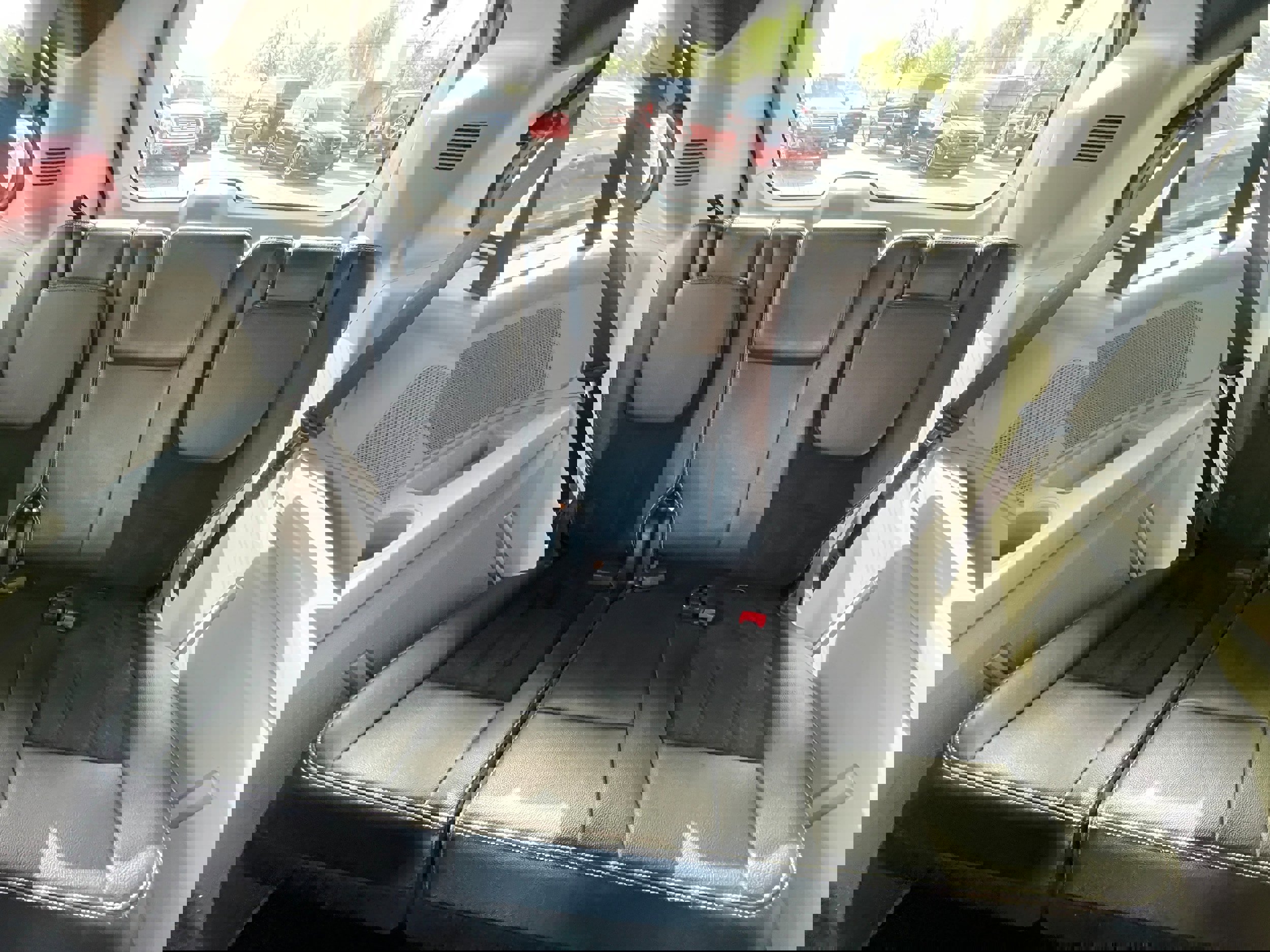 Used 2017 Dodge Grand Caravan SXT w/ Driver Convenience Group image 20