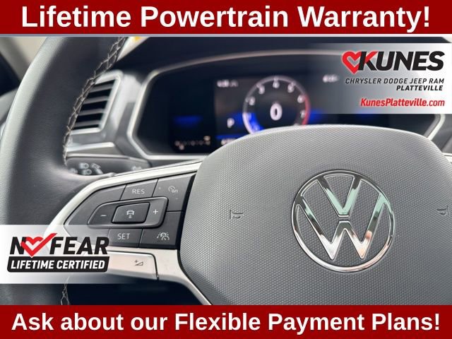 Used 2022 Volkswagen Tiguan SE w/ Panoramic Sunroof Package image 20