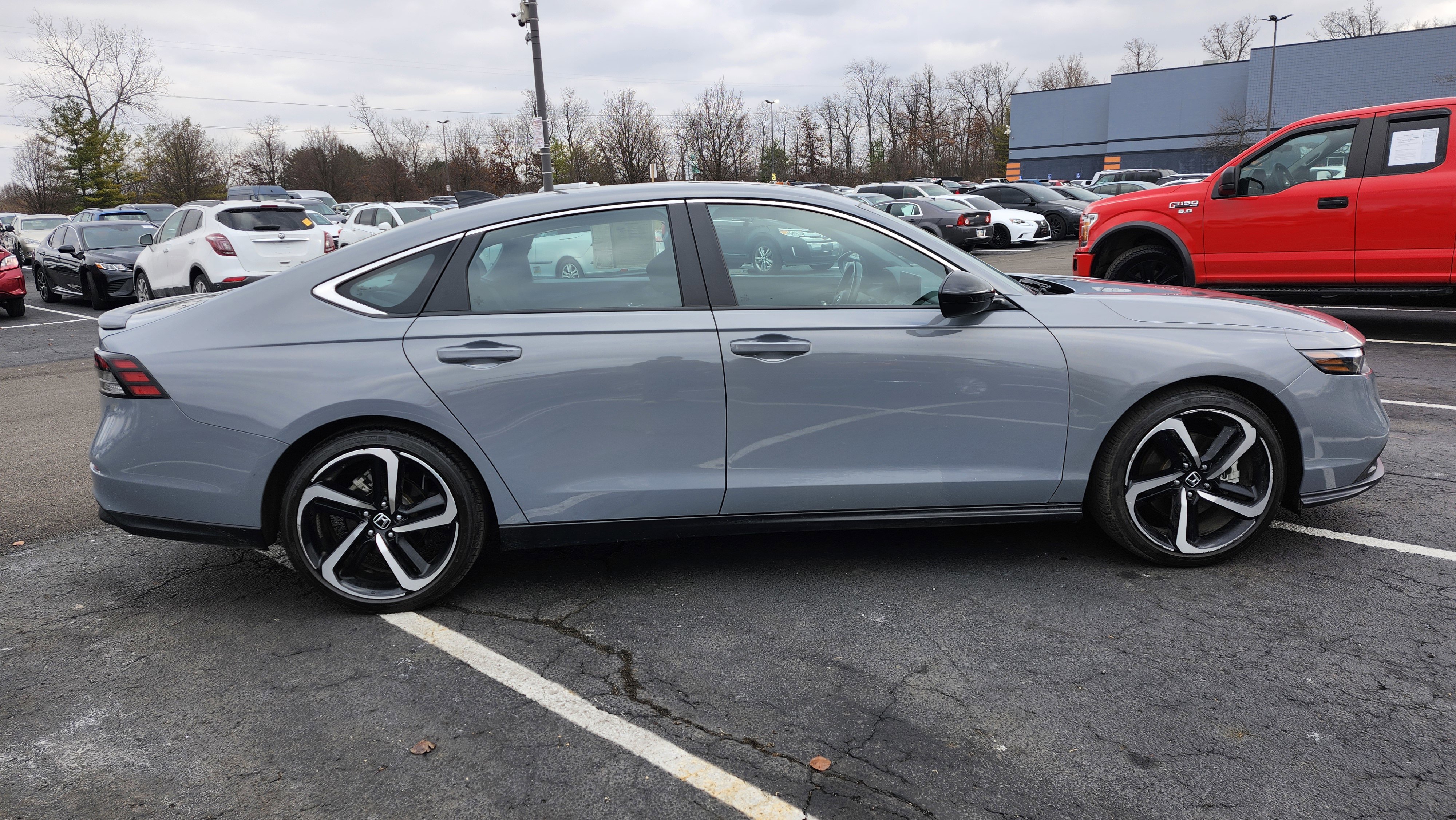 Used 2025 Honda Accord Sport image 20