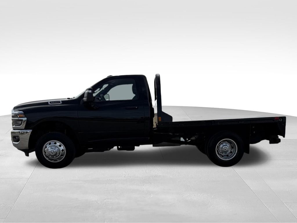 Used 2026 RAM 3500 Tradesman w/ Chrome Appearance Group AWD/4WD image 24