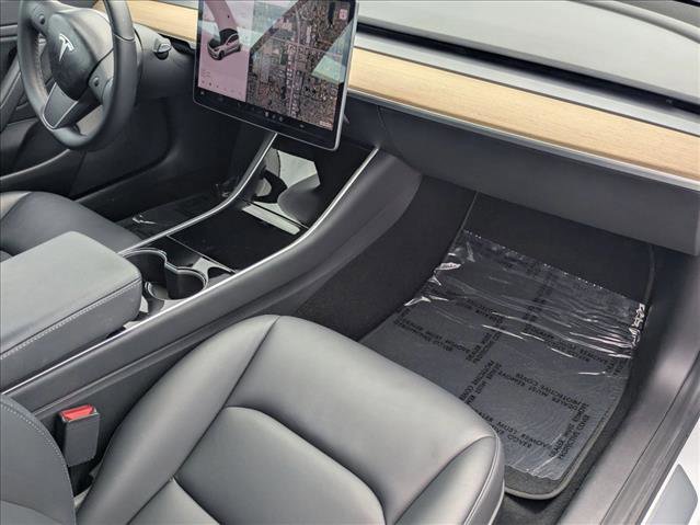 Used 2019 Tesla Model 3 Mid Range RWD image 19