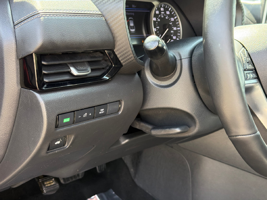 Used 2022 Nissan Sentra SV w/ All-Weather Package FWD image 16