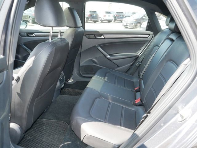 Used 2021 Volkswagen Passat 2.0T R-Line FWD image 17