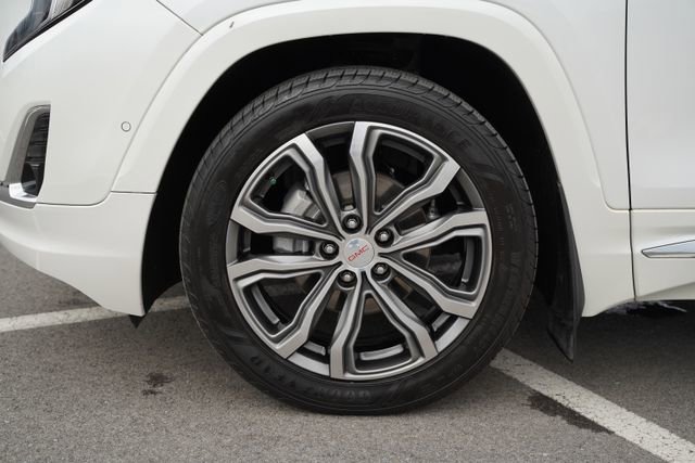 Used 2021 GMC Terrain Denali w/ Denali Premium Package image 11