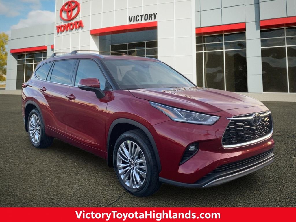 New 2025 Toyota Highlander Platinum