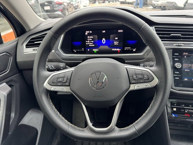 Used 2022 Volkswagen Tiguan SE image 19