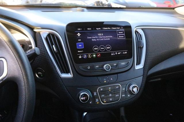Used 2024 Chevrolet Malibu LT image 15