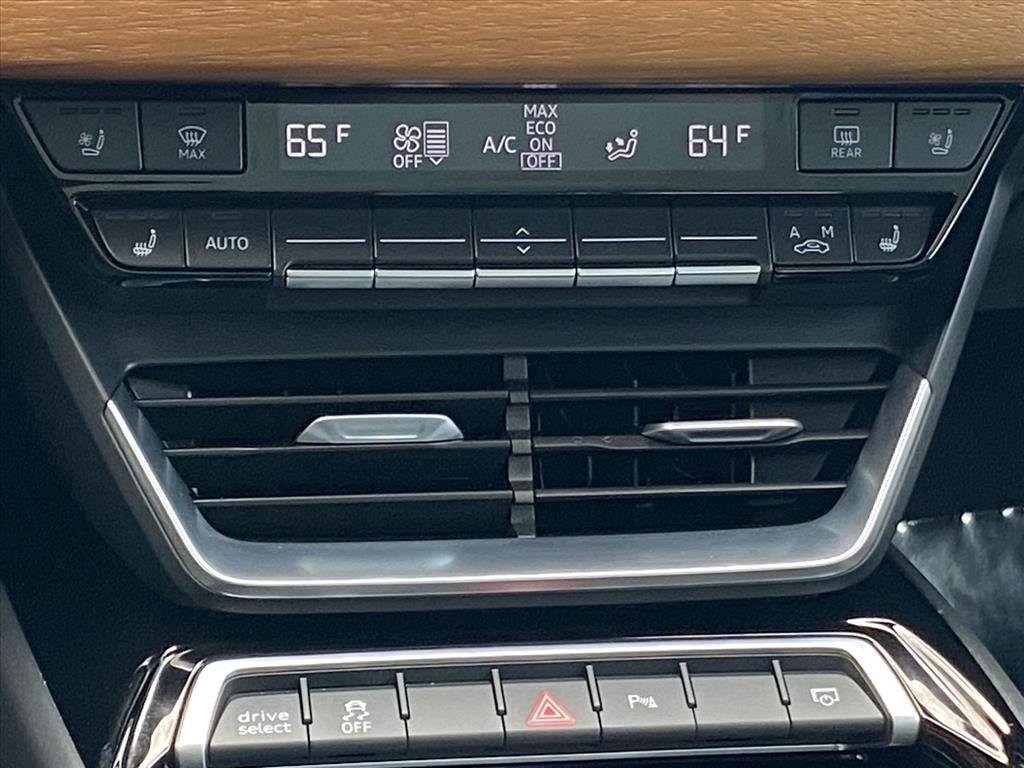 Used 2023 Audi e-tron GT Premium Plus image 11