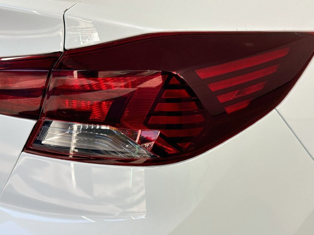 Used 2020 Hyundai Elantra SE w/ Cargo Package (C1) FWD image 31