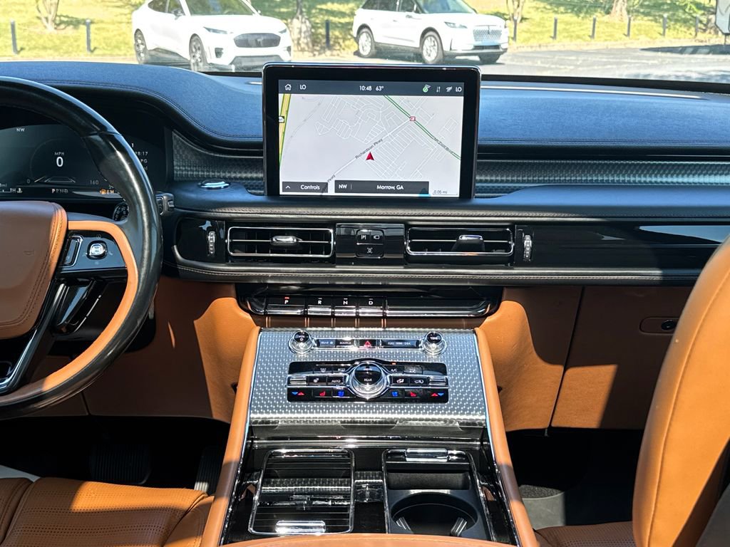 Used 2022 Lincoln Aviator Black Label w/ Dynamic Handling Package AWD/4WD image 18