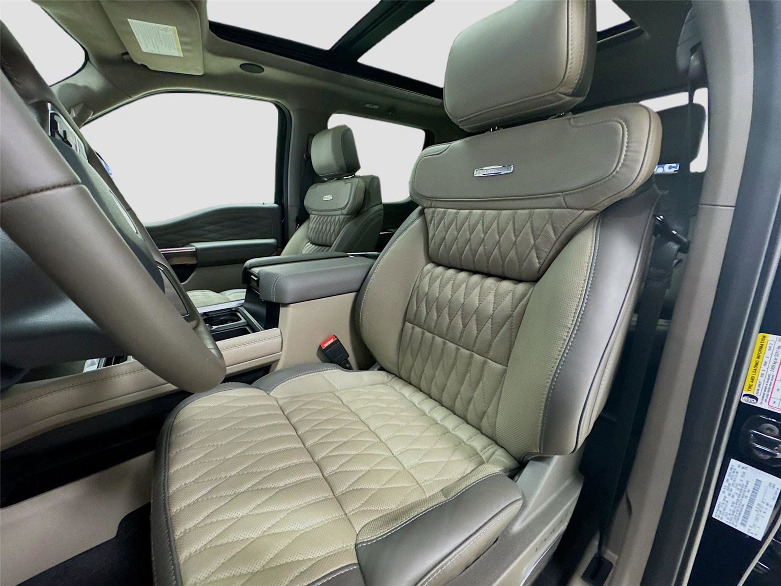 New 2025 Ford F350 Platinum w/ Platinum Plus Package image 21