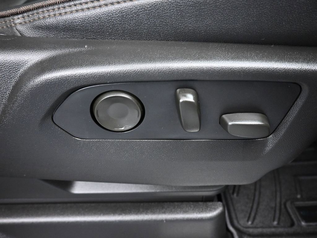 Used 2021 Chevrolet Suburban High Country image 64