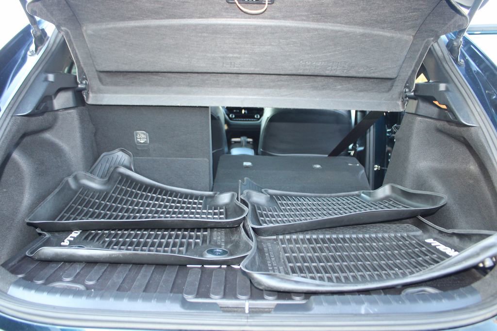 Used 2019 Toyota Corolla XSE image 28