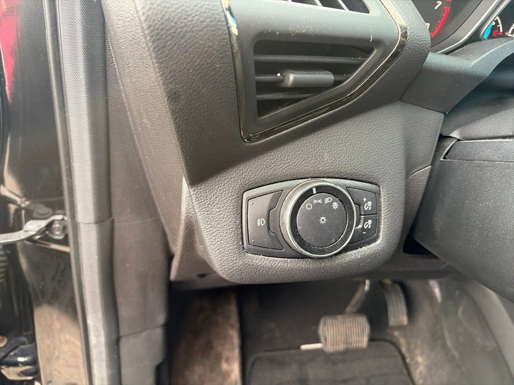 Used 2014 Ford Escape Titanium w/ Equipment Group 401A AWD/4WD image 24