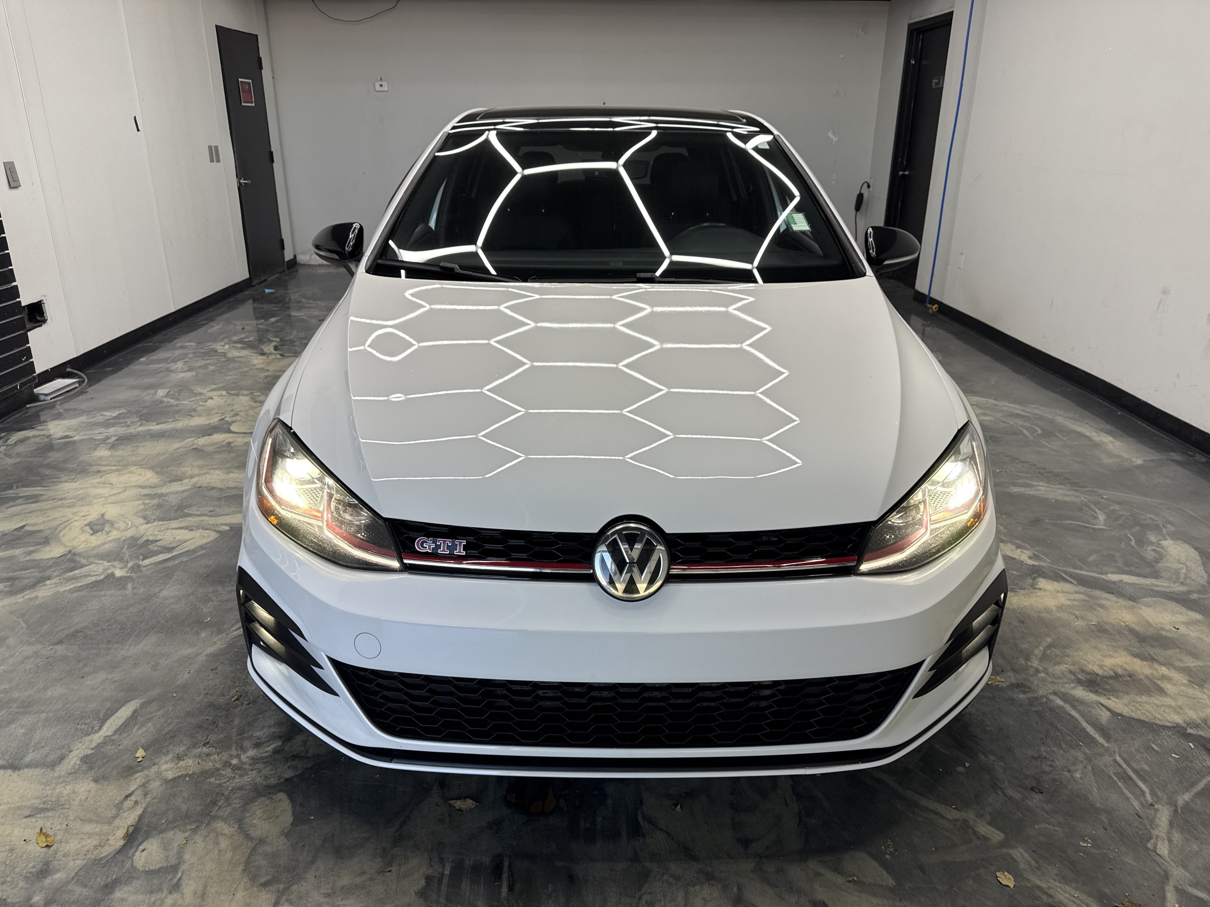 Used 2021 Volkswagen GTI SE FWD image 7