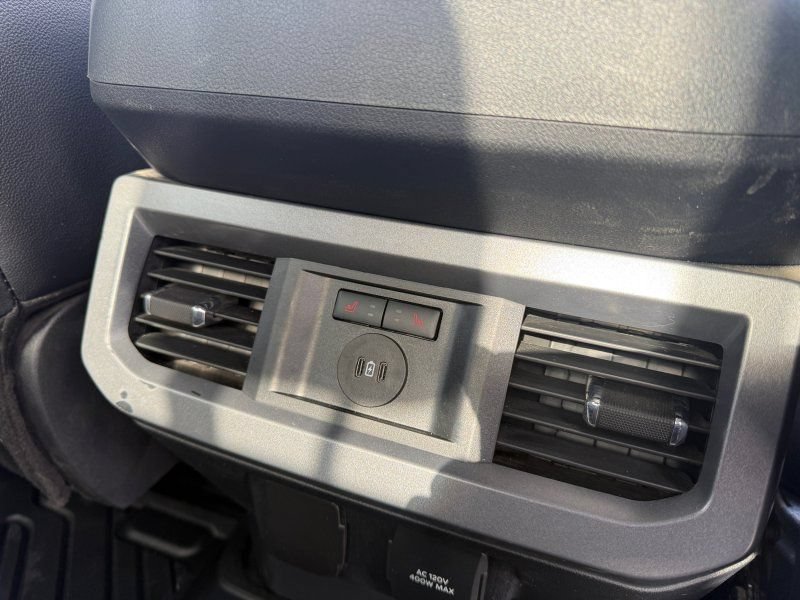 Used 2024 Ford F250 Lariat AWD/4WD image 32