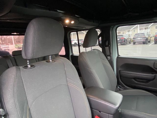Used 2024 Jeep Wrangler Unlimited w/ Convenience Group image 18