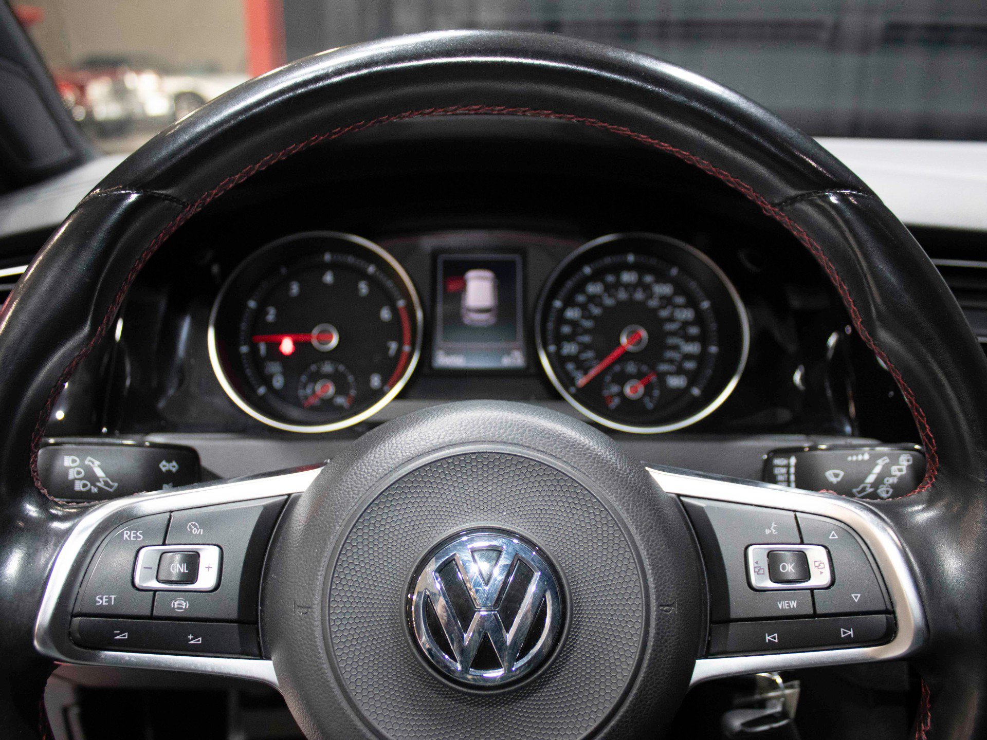 Used 2019 Volkswagen Golf 4-Door FWD image 41