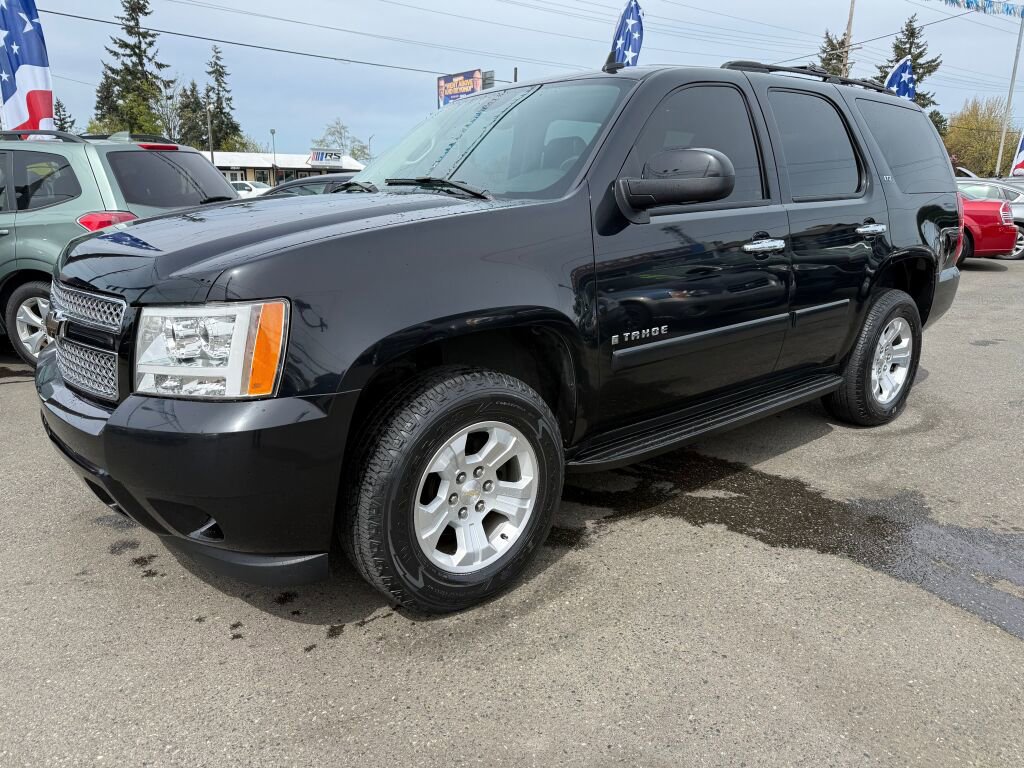 Used 2007 Chevrolet Tahoe LTZ w/ LTZ Preferred Equipment Group AWD/4WD image 3