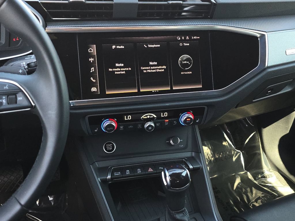 Certified 2025 Audi Q3 2.0T Premium w/ Convenience Package AWD/4WD image 23