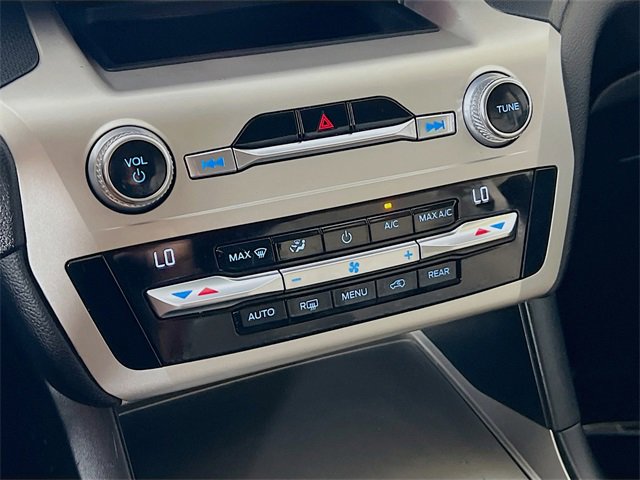 Used 2021 Ford Explorer Base image 18