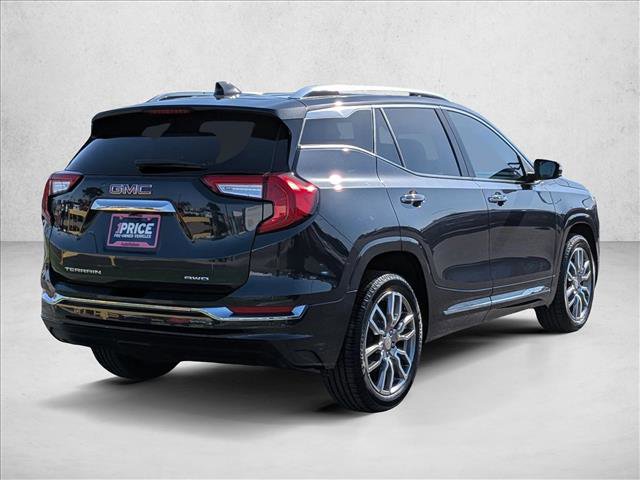 Used 2022 GMC Terrain Denali w/ Denali Premium Package AWD/4WD image 5
