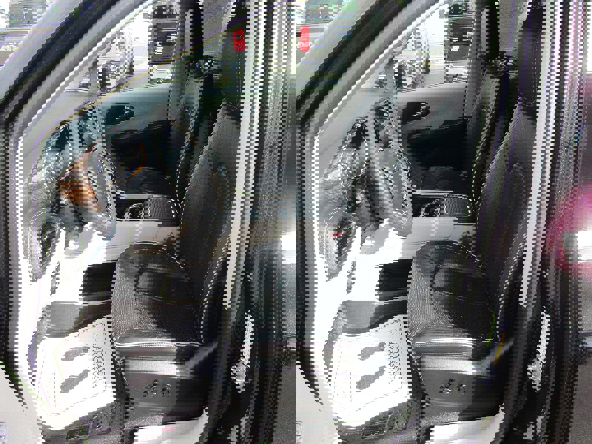 Used 2023 Chrysler Pacifica Limited image 13