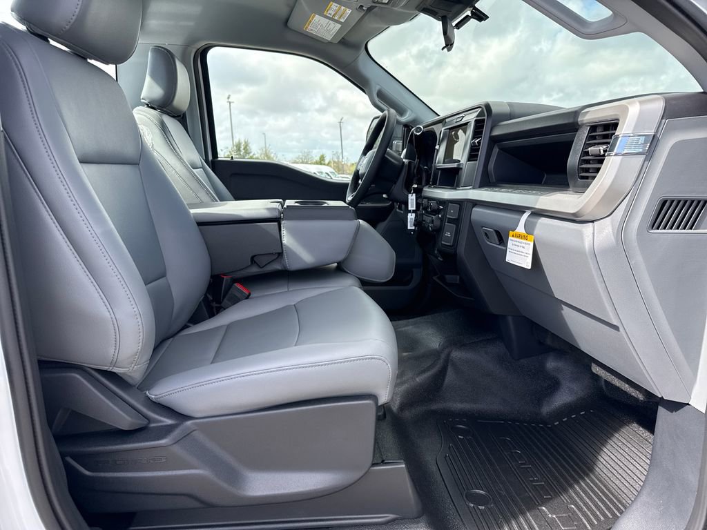 New 2026 Ford F450 XL w/ XL Chrome Package image 21