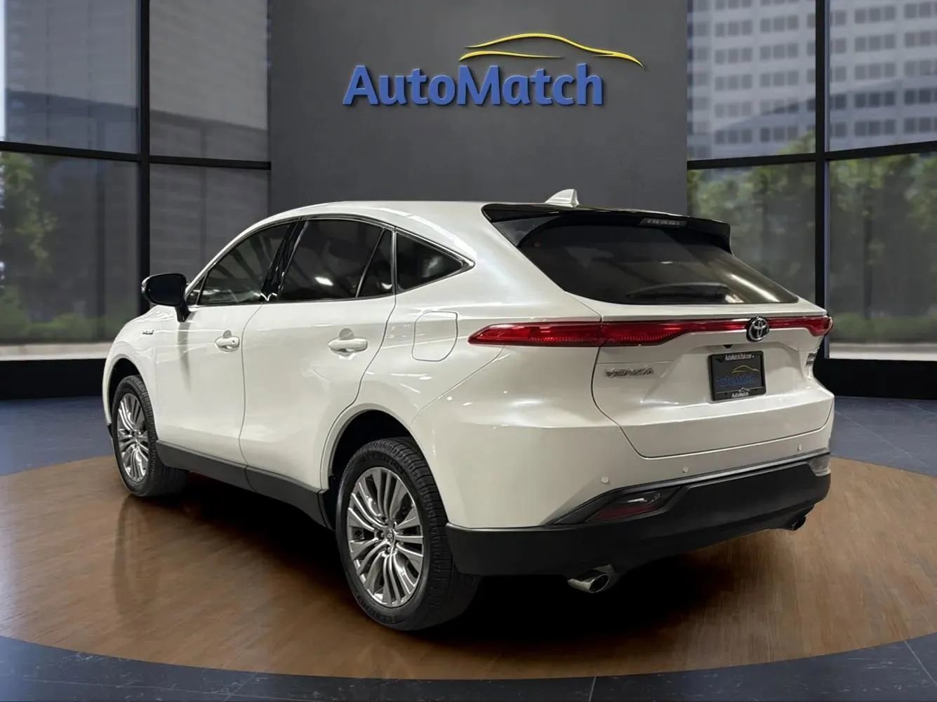 Used 2021 Toyota Venza Limited w/ Advanced Technology Package image 8