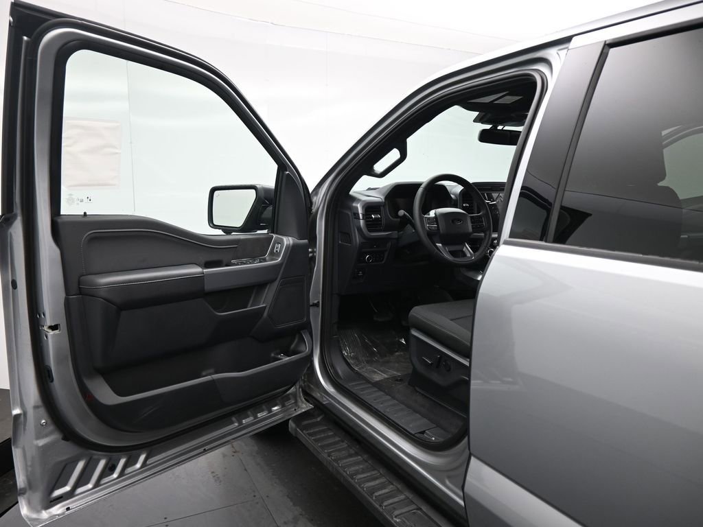 New 2026 Ford F150 XLT w/ Equipment Group 302A MID image 8