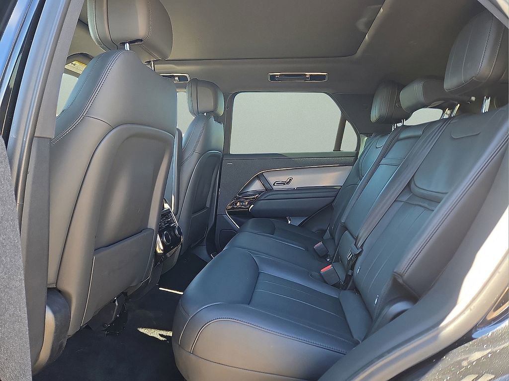 Used 2024 Land Rover Range Rover Sport Dynamic SE image 16