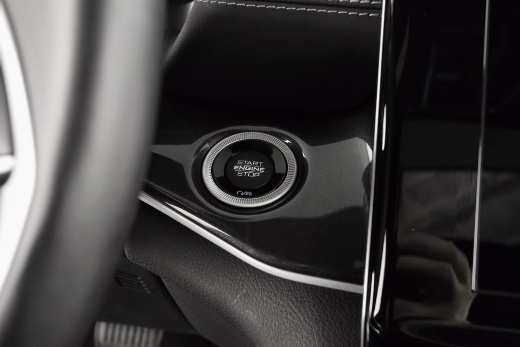 Certified 2022 Jeep Grand Cherokee Altitude image 29