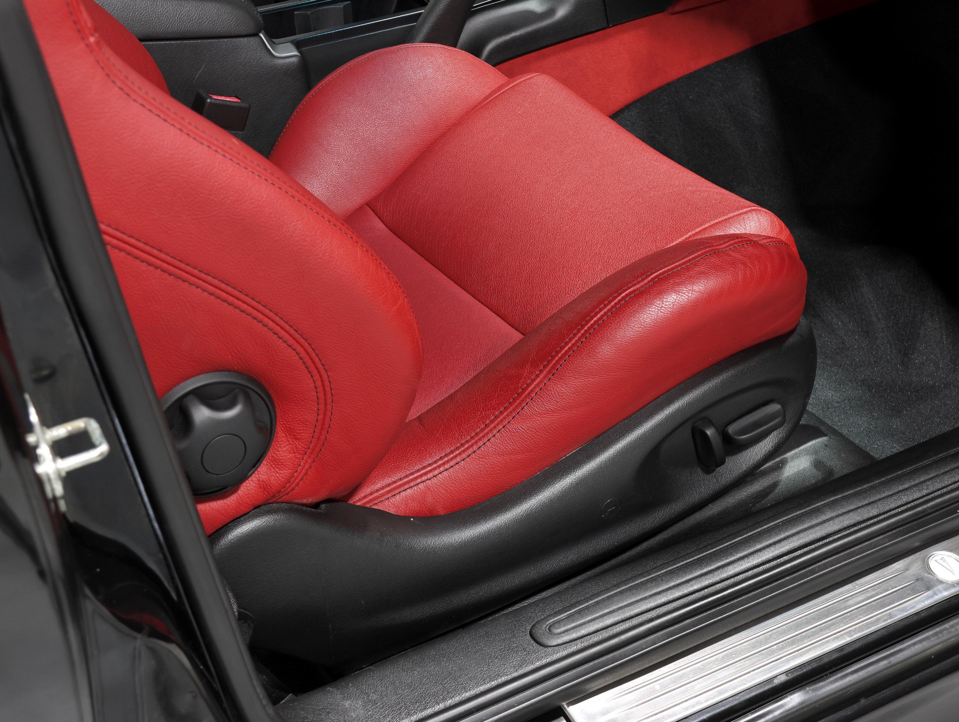 Used 2004 Pontiac GTO RWD image 48