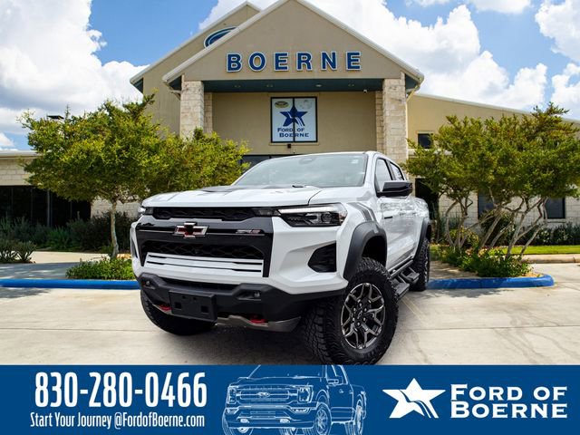 Used 2025 Chevrolet Colorado ZR2 w/ Technology Package AWD/4WD image 1
