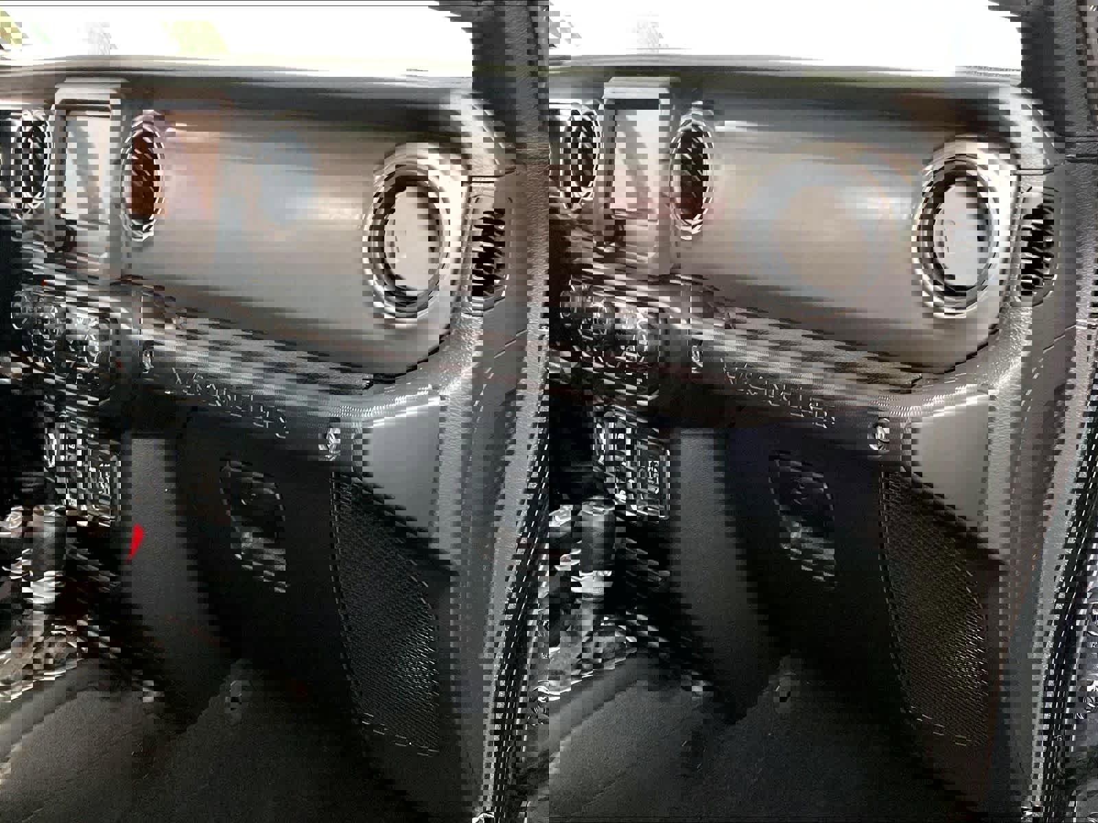 Used 2021 Jeep Wrangler Unlimited Sport image 13