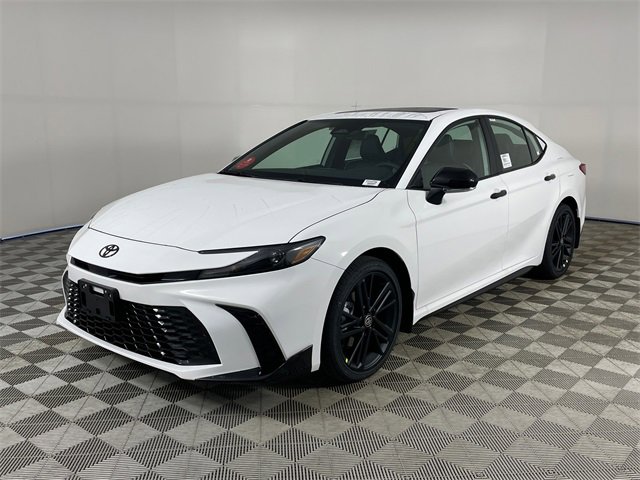 New 2026 Toyota Camry Hybrid w/ Multimedia Upgrade Package