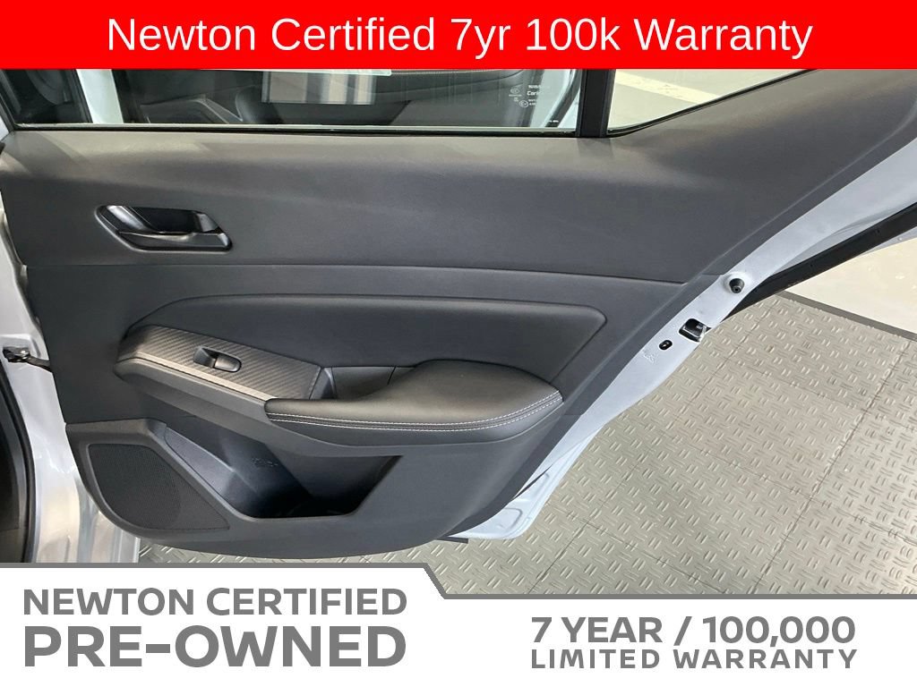 Used 2025 Nissan Altima 2.5 SV FWD image 35