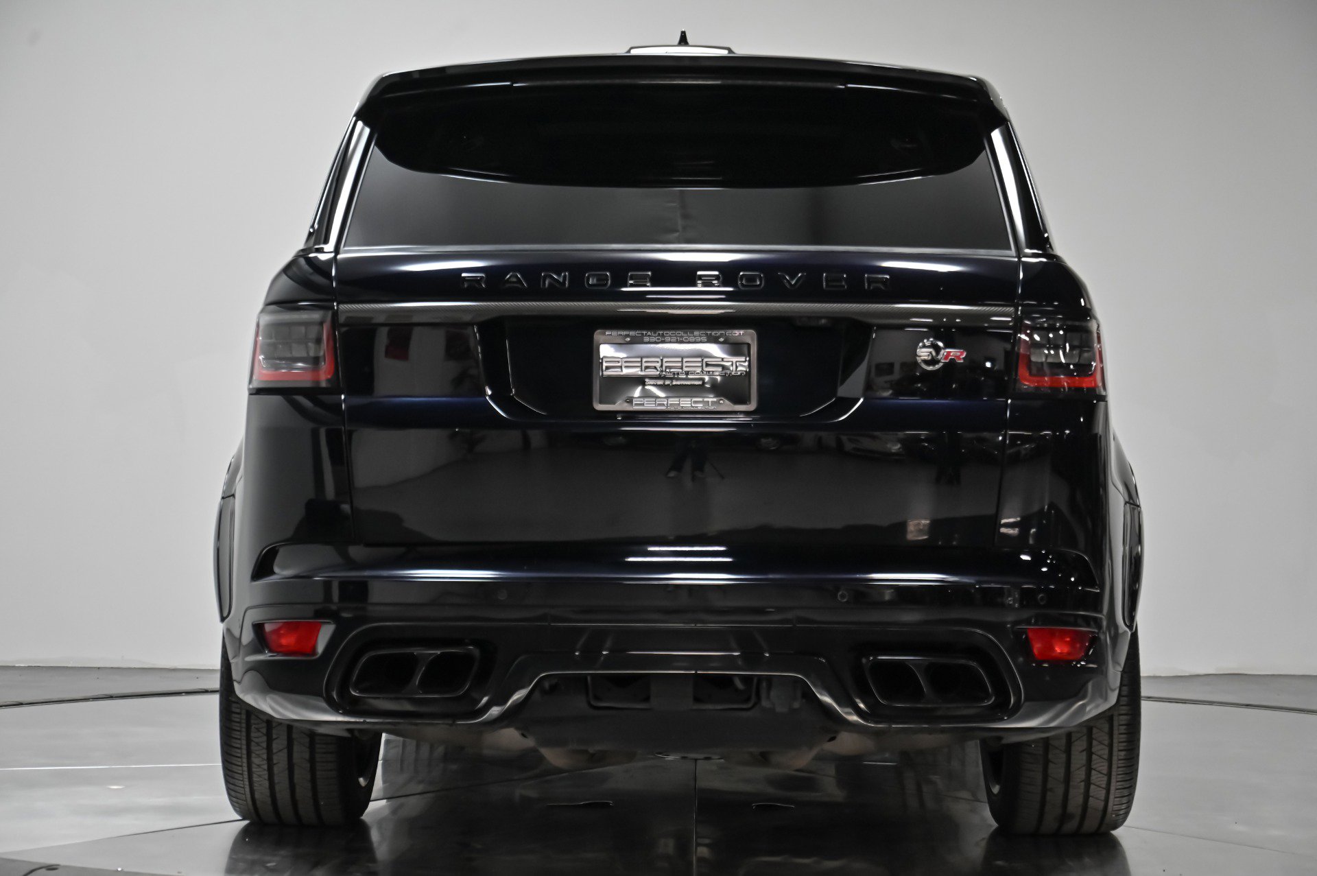 Used 2022 Land Rover Range Rover Sport SVR Carbon Edition image 14