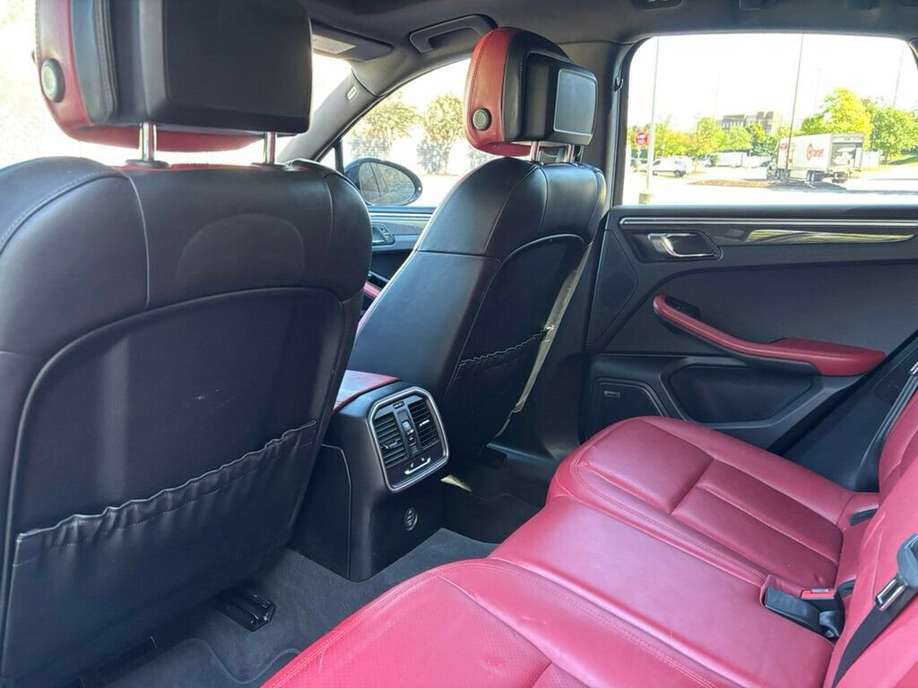 Used 2018 Porsche Macan GTS image 17