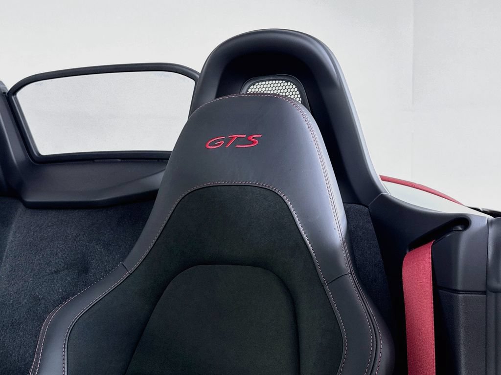 Certified 2025 Porsche 718 Boxster GTS RWD image 22